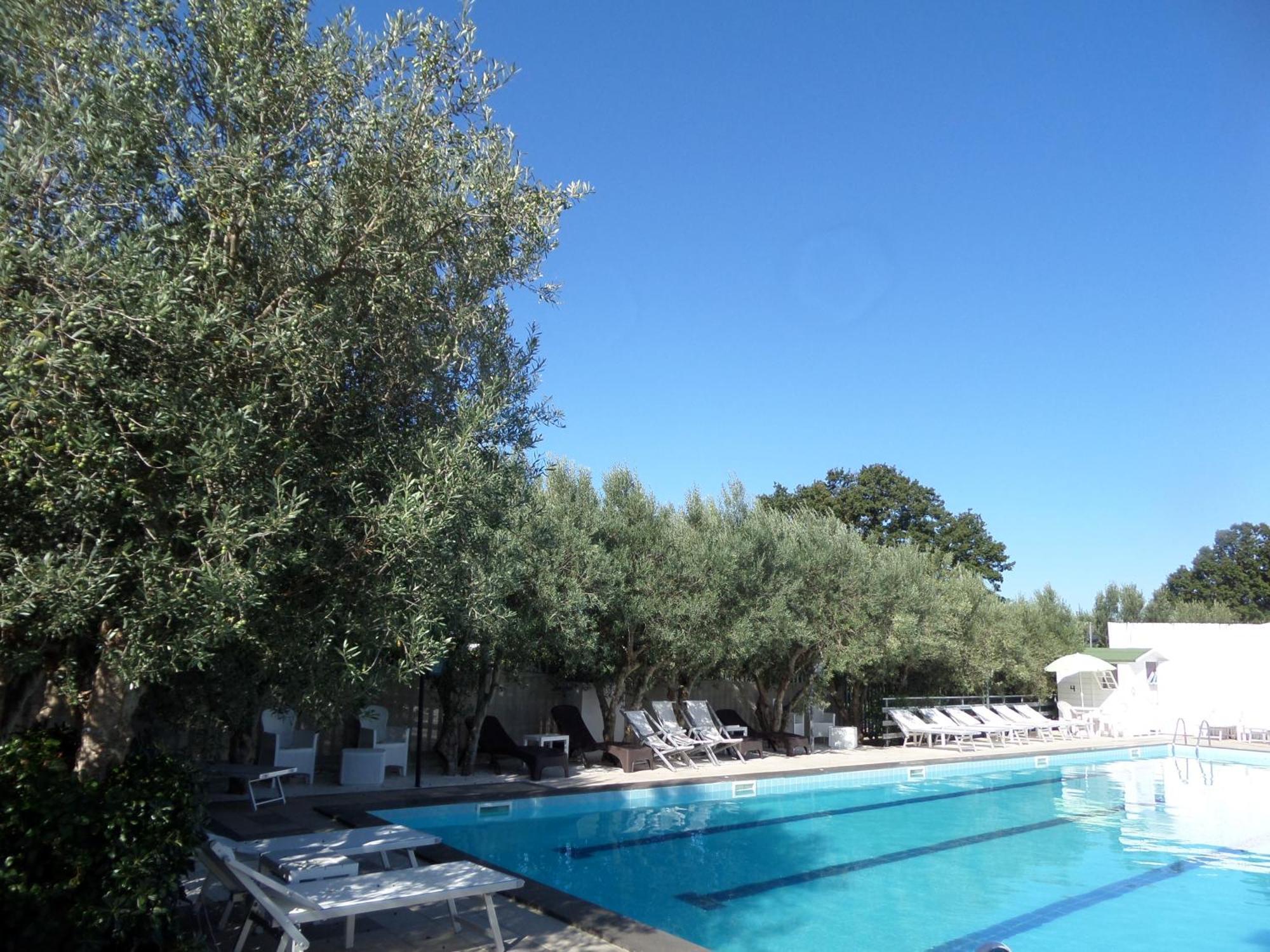 Raggio Di Sole Aparthotel Alberobello Ngoại thất bức ảnh