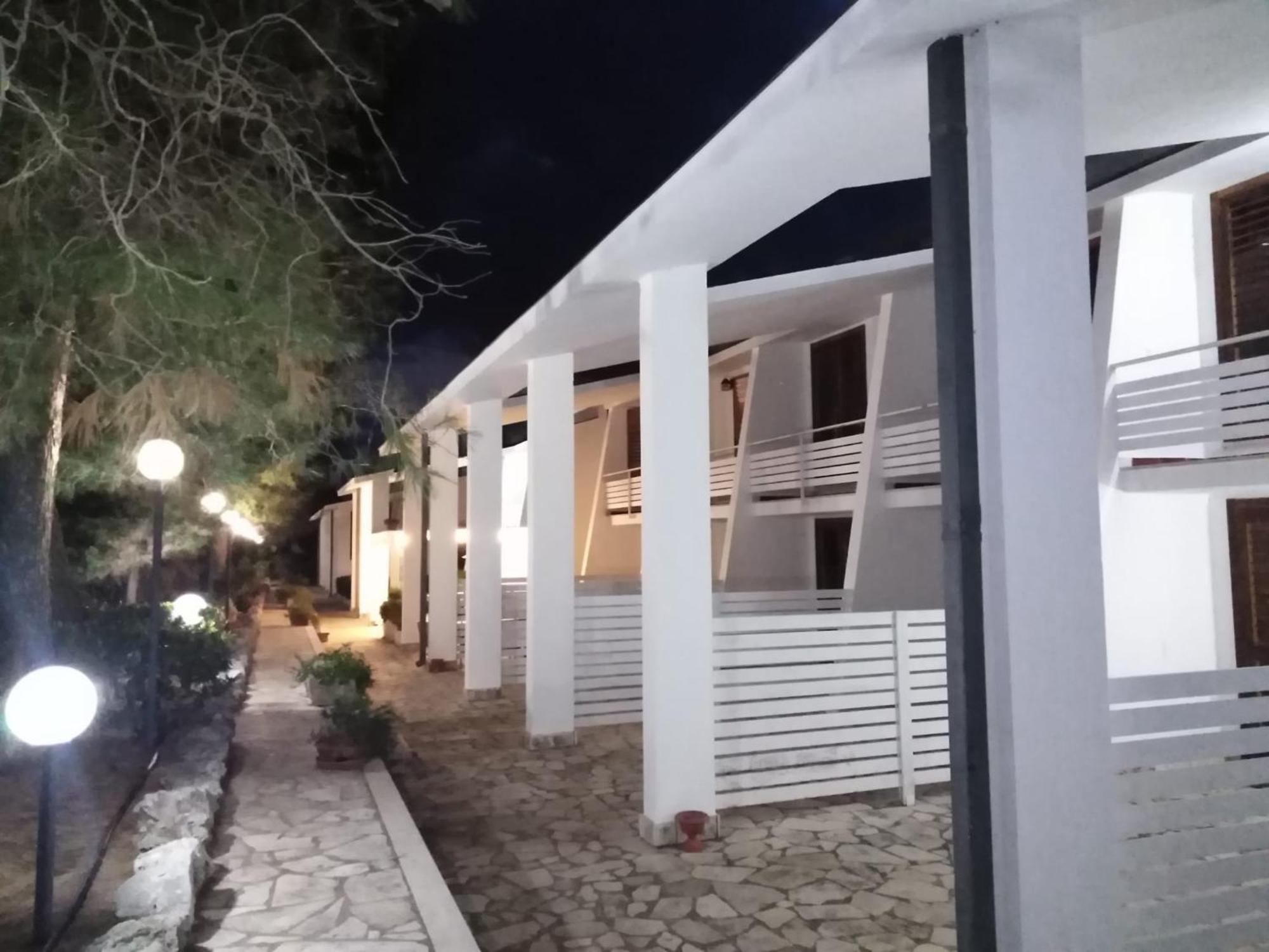 Raggio Di Sole Aparthotel Alberobello Ngoại thất bức ảnh